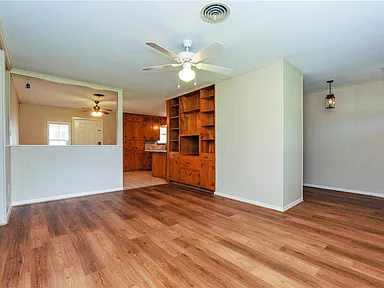 1301 LL Main living
